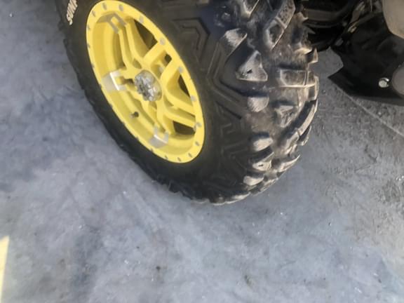 Image of John Deere XUV 835M equipment image 2