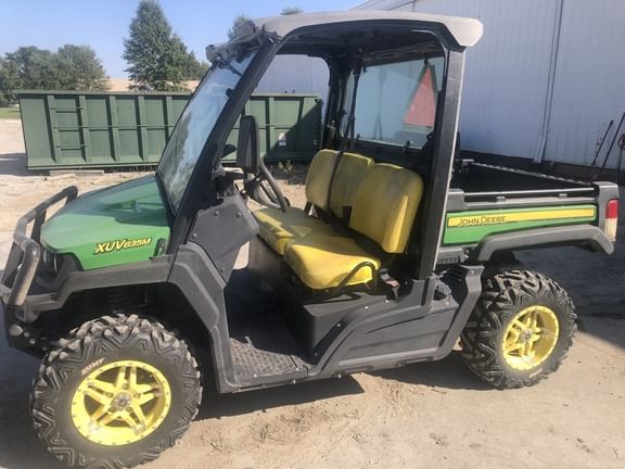2019 John Deere XUV 835M Equipment Image0
