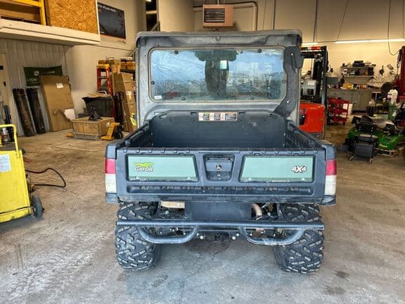 Image of John Deere XUV 835M equipment image 3