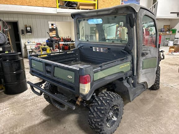 Image of John Deere XUV 835M equipment image 4