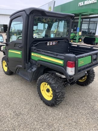 Image of John Deere XUV 835M equipment image 1