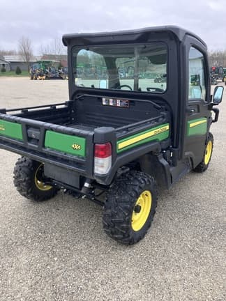 Image of John Deere XUV 835M equipment image 3