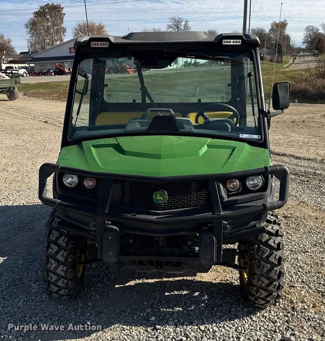 Image of John Deere XUV 835M equipment image 1