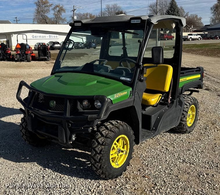 2019 John Deere XUV 835M Equipment Image0