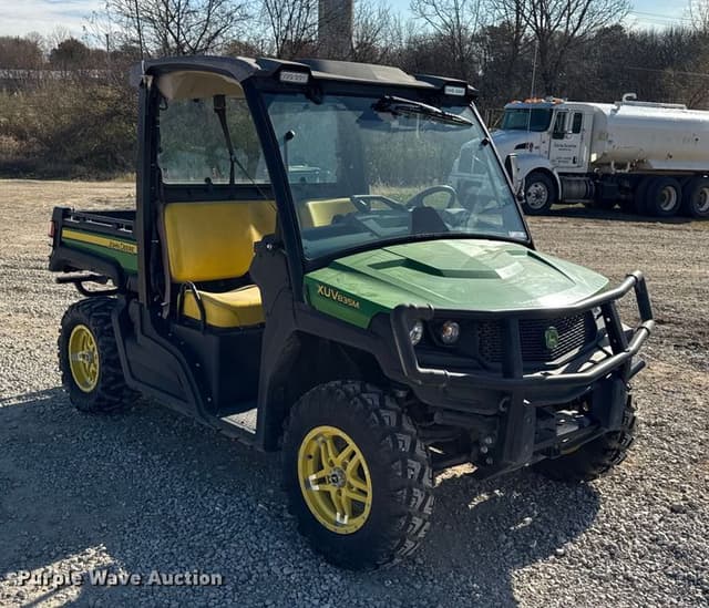 Image of John Deere XUV 835M equipment image 2