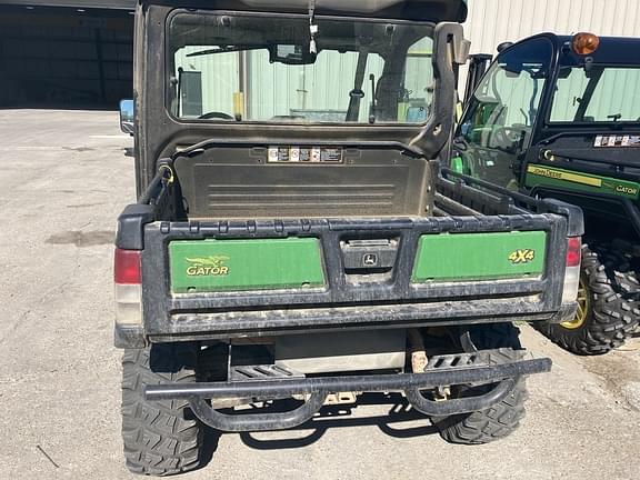 Image of John Deere XUV 835R Image 1