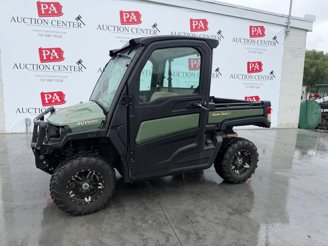Image of John Deere XUV 835R Primary image