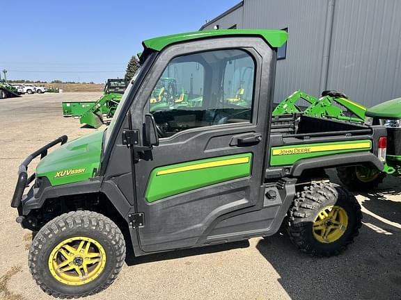 Image of John Deere XUV 835R Primary image