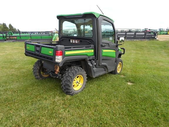 Image of John Deere XUV 835R equipment image 3