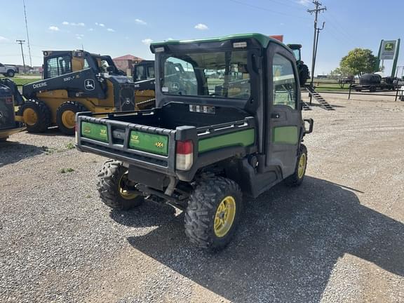 Image of John Deere XUV 835R equipment image 4