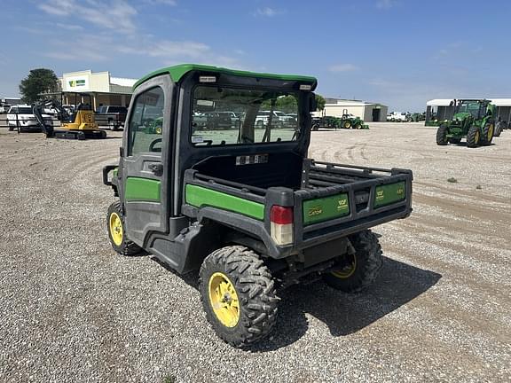 Image of John Deere XUV 835R equipment image 2