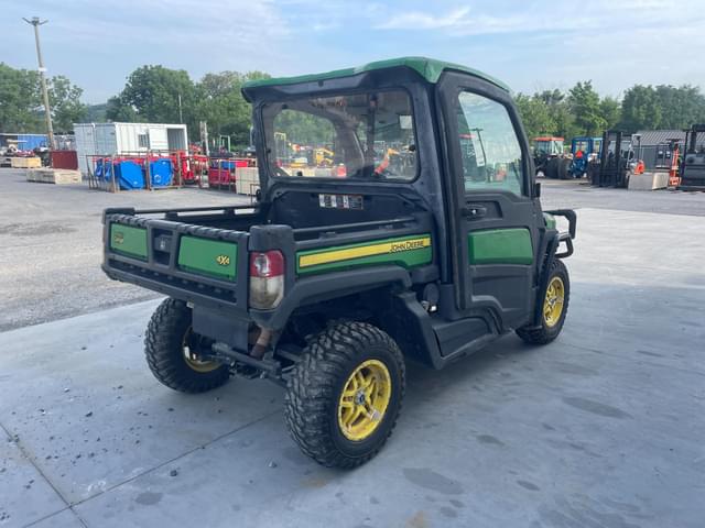 Image of John Deere XUV 835R equipment image 2