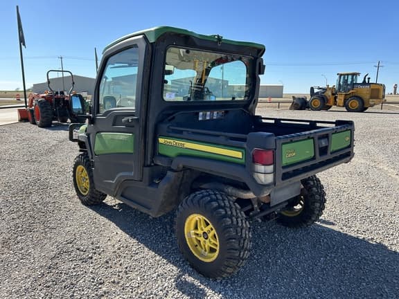 Image of John Deere XUV 835R equipment image 2