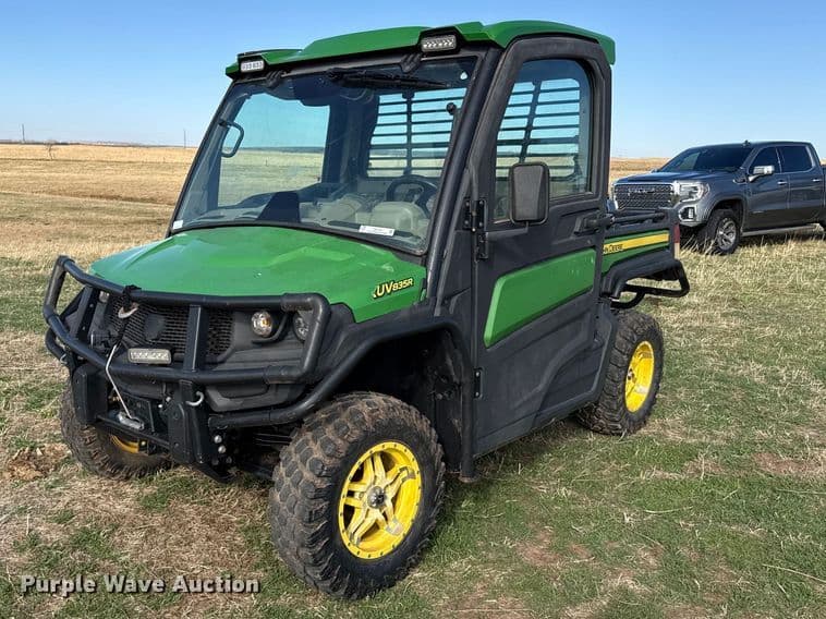 Image of John Deere XUV 835R Primary image