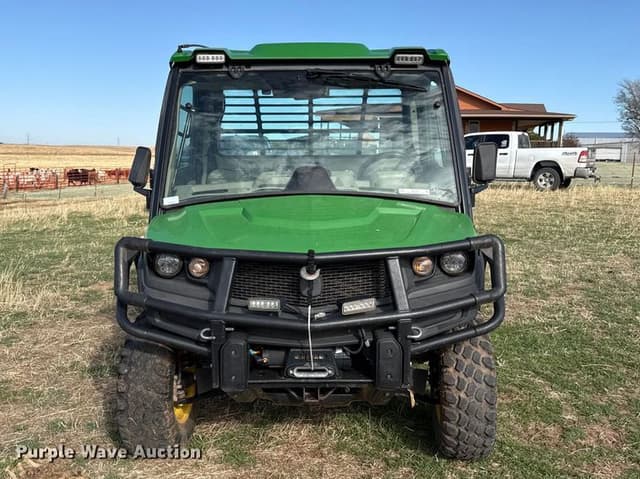 Image of John Deere XUV 835R equipment image 1