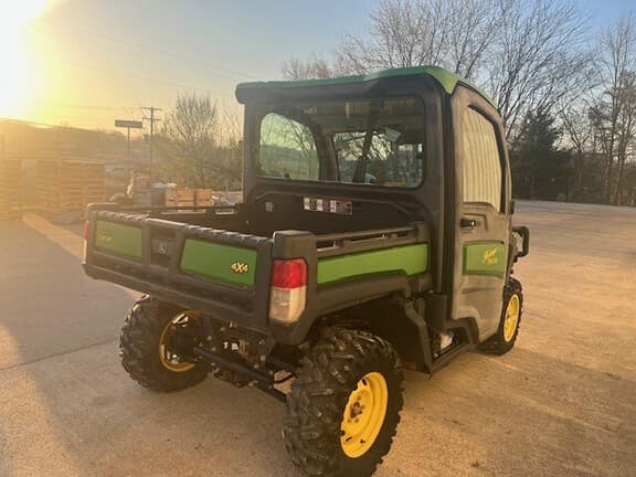 Image of John Deere XUV 865R equipment image 1