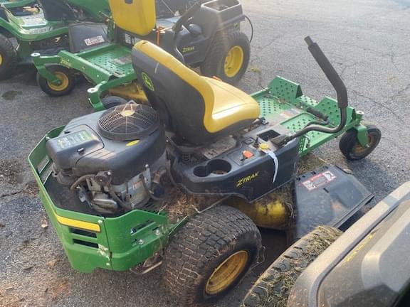 Image of John Deere Z335E equipment image 1