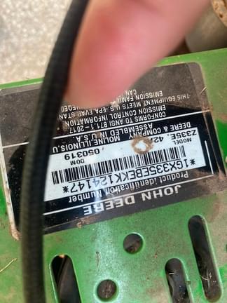 Image of John Deere Z335E equipment image 3