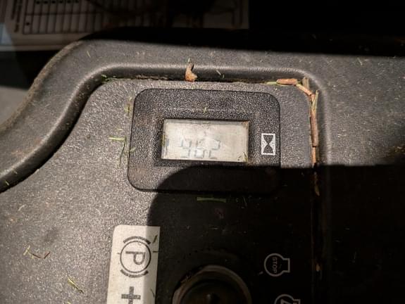 Image of John Deere Z335E equipment image 4