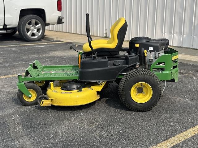 Image of John Deere Z335E equipment image 1