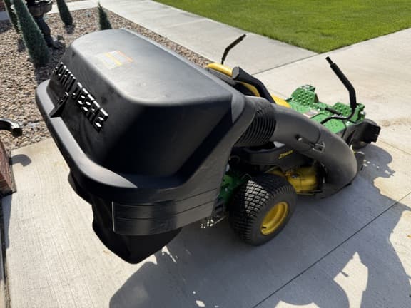 Image of John Deere Z335E equipment image 3