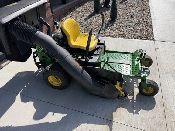 Image of John Deere Z335E Primary image