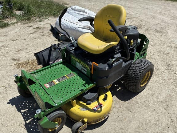 2019 John Deere Z335M Equipment Image0