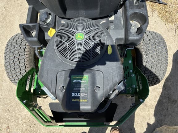 Image of John Deere Z335M equipment image 2