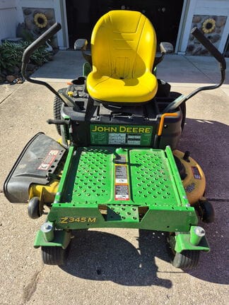 2019 John Deere Z345M Equipment Image0