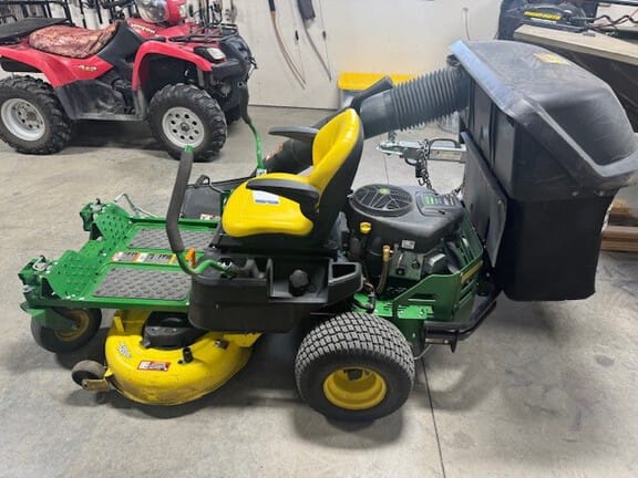 2019 John Deere Z345R Equipment Image0