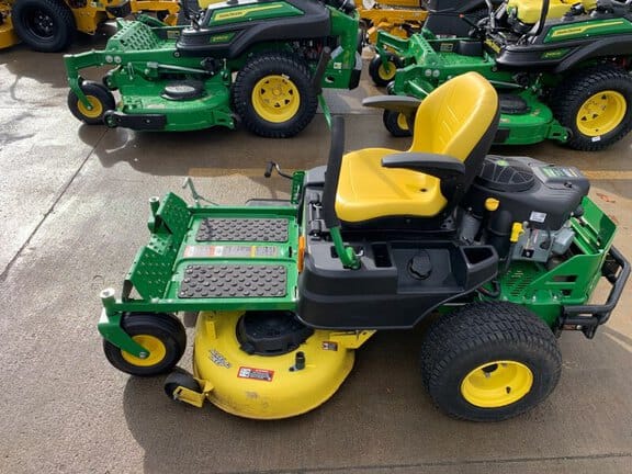 2019 John Deere Z345R Equipment Image0