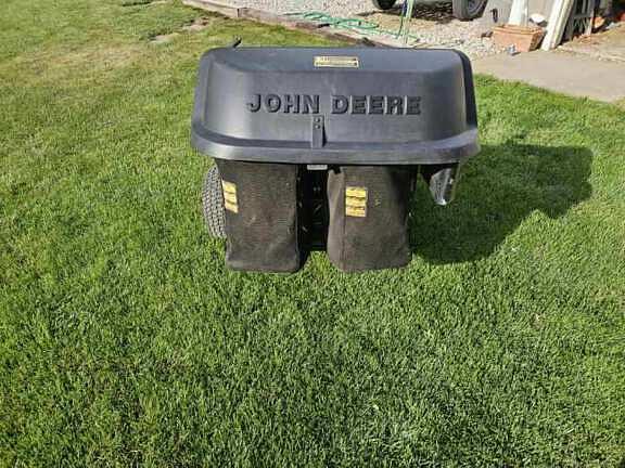 Image of John Deere Z345R equipment image 3