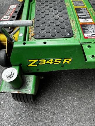 Image of John Deere Z345R equipment image 3