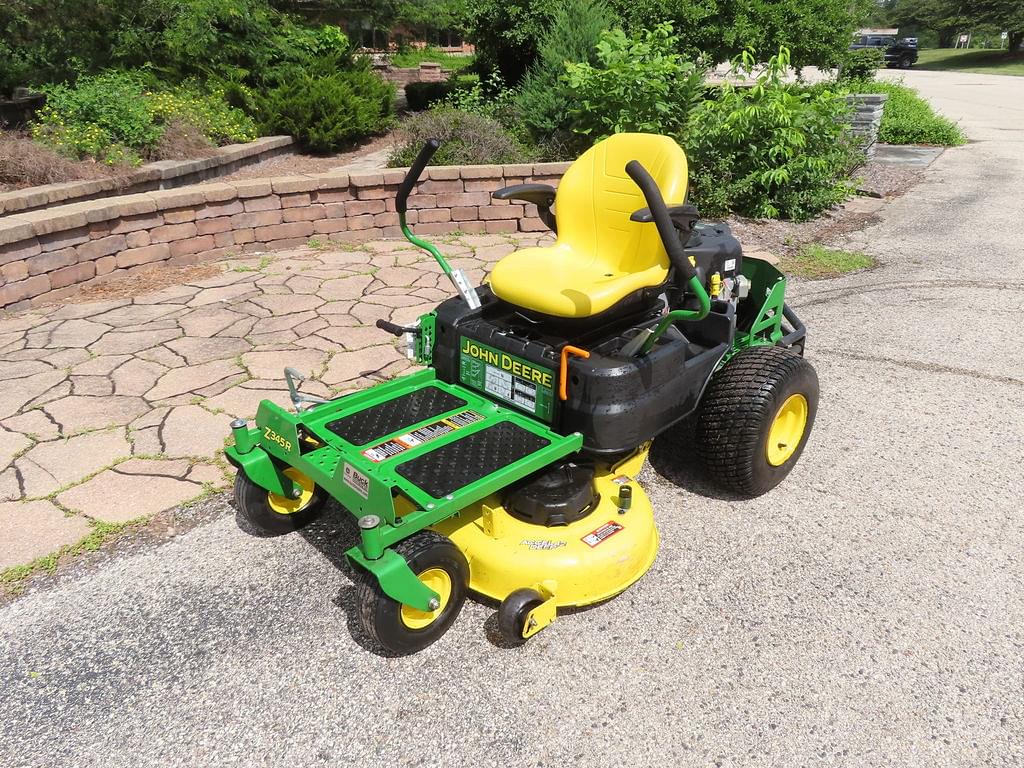Image of John Deere Z345R Primary image