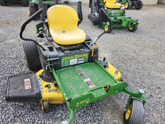 Image of John Deere Z355E equipment image 1