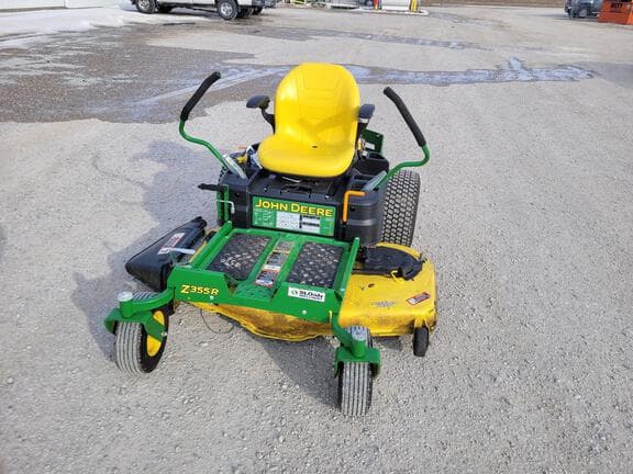 Image of John Deere Z355R equipment image 1