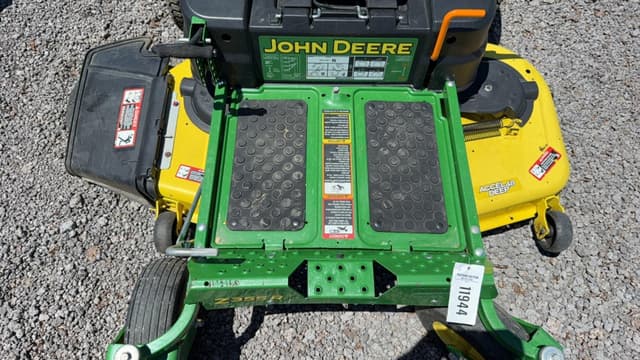 Image of John Deere Z355R equipment image 4