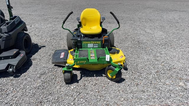 Image of John Deere Z355R equipment image 1