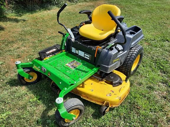 Image of John Deere Z525E equipment image 1