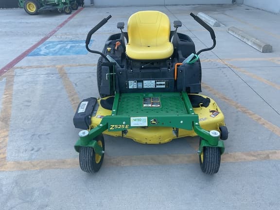Image of John Deere Z525E equipment image 3