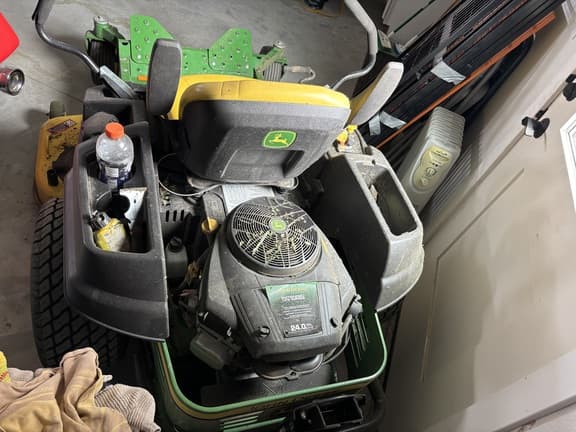 Image of John Deere Z525E equipment image 4
