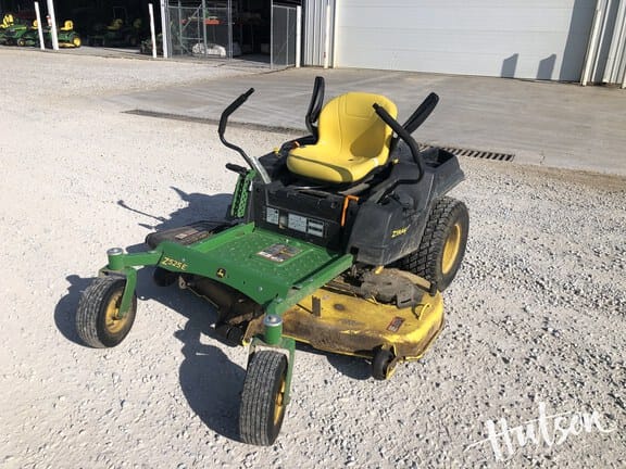 2020 John Deere Z525E Equipment Image0