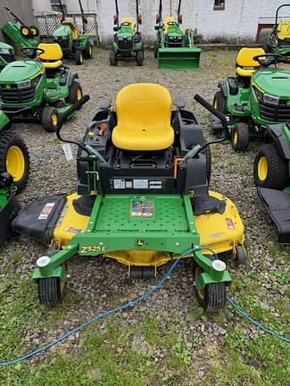 Image of John Deere Z525E equipment image 3