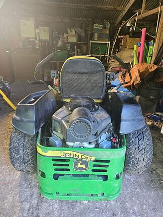 Image of John Deere Z535M equipment image 4