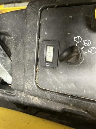 Image of John Deere Z535M equipment image 3