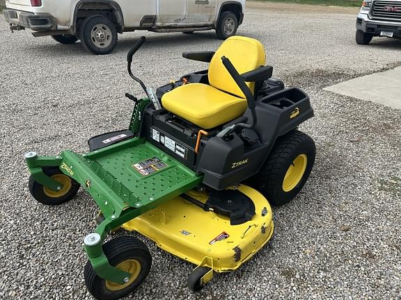 Image of John Deere Z540M equipment image 2