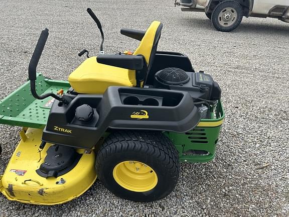 Image of John Deere Z540M equipment image 3
