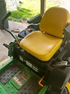 Image of John Deere Z540M equipment image 3