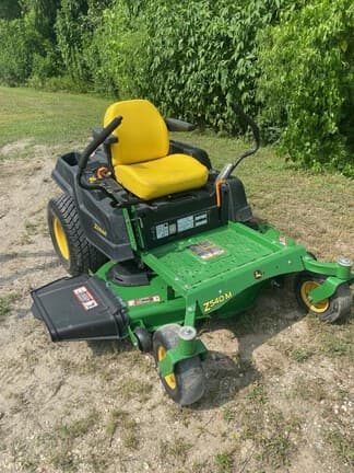 Image of John Deere Z540M equipment image 1