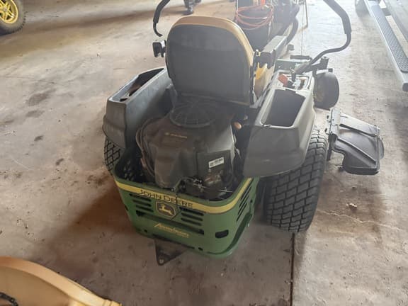 Image of John Deere Z540M equipment image 4